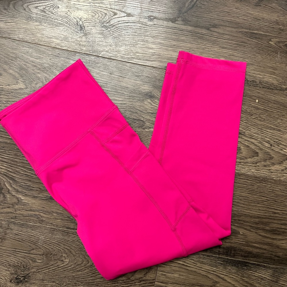 Zyia Party Pink Pocket Capris